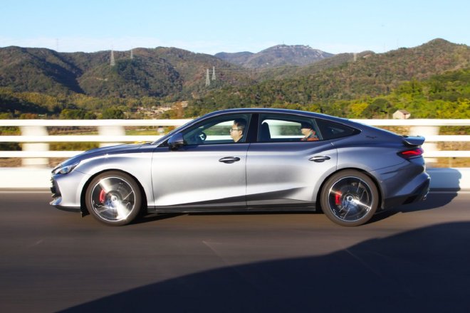 燃油车智驾标杆 体验MG7 NGP智能驾驶辅助