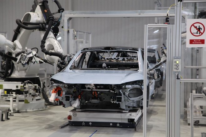 技术引领制造工艺 参观蔚来第二先进制造基地