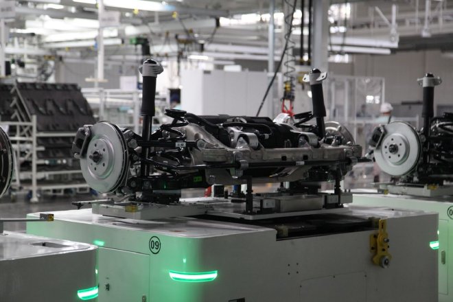 技术引领制造工艺 参观蔚来第二先进制造基地