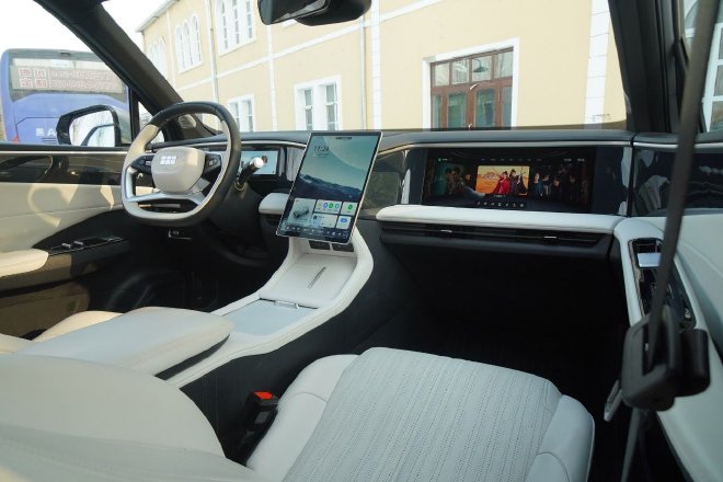 无惧冰城严寒 吉利银河L7驾乘感依旧出色