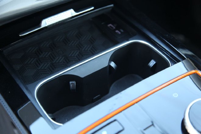 搭载全新动力系统 静态实拍星途追风C-DM