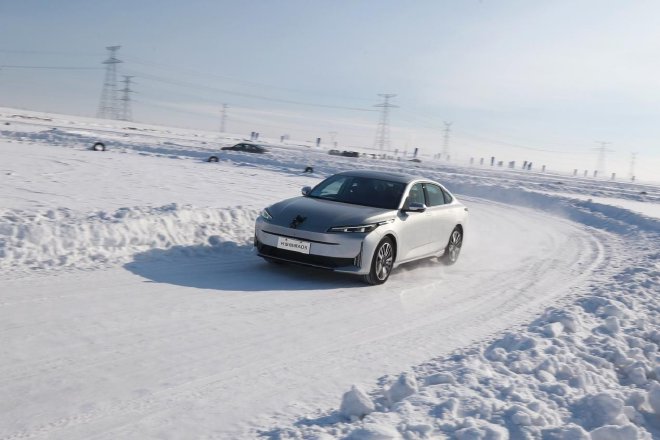 极寒表现不打折 体验长安启源冰雪试挑战赛