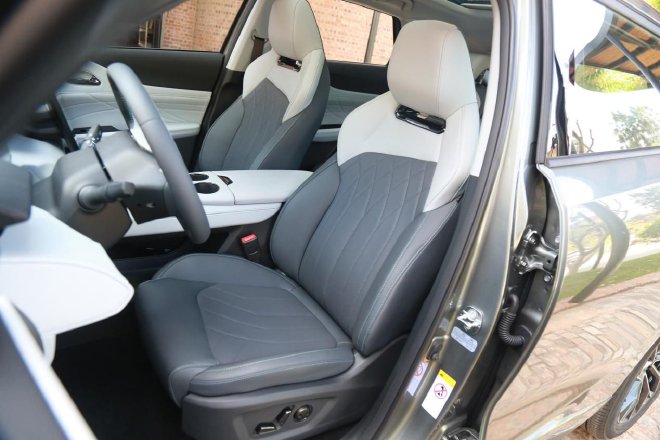 混动新物种 抢先体验长安UNI-Z