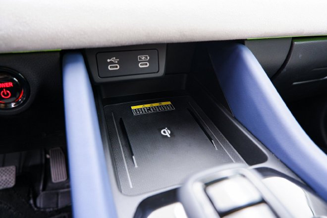 全系标配电子外后视镜 东风本田灵悉L静态体验