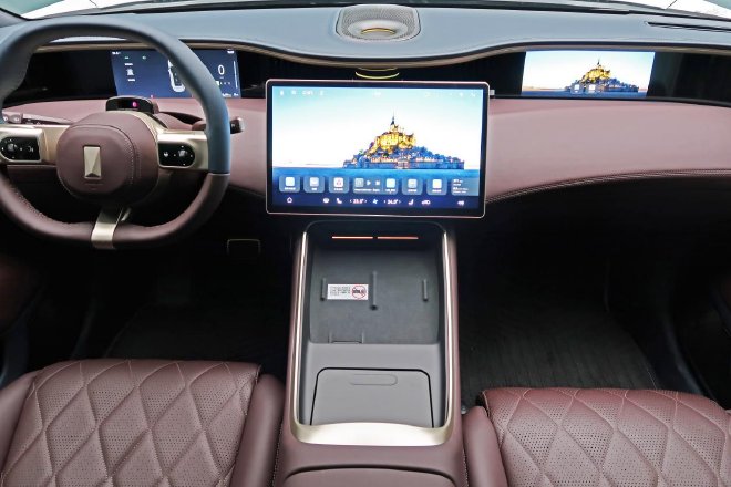 2024北京车展：2024款阿维塔11静态体验