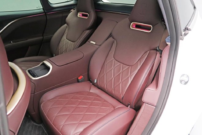 2024北京车展：2024款阿维塔11静态体验