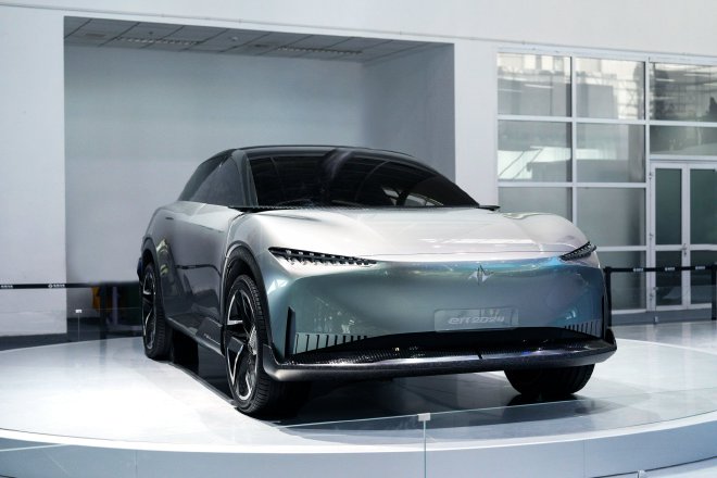 2024北京车展：东风奕派eπ008正式亮相