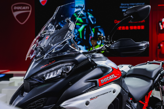 在中国 为中国，杜卡迪携重磅新车亮相2024北京国际摩托车展览会
