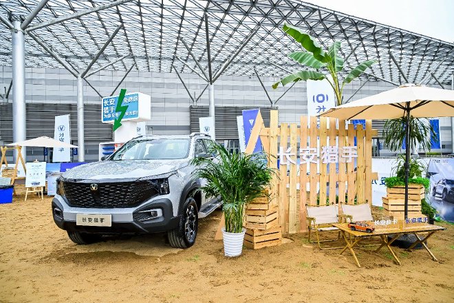 超级移动发电站登场！长安猎手新增6大越野模式，个性改装超越期待