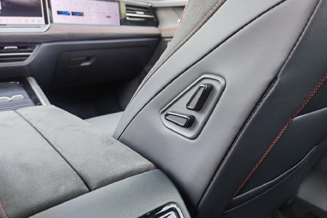 德味中餐，试驾一汽-大众全新迈腾