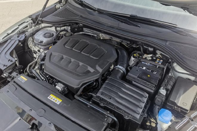 德味中餐，试驾一汽-大众全新迈腾