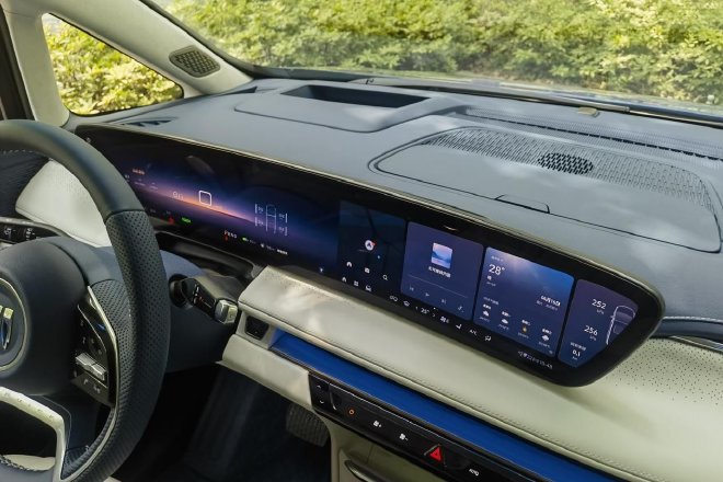 一次自我超越 试驾上汽通用别克全新GL8陆尊PHEV