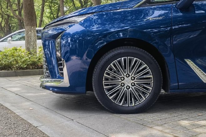 一次自我超越 试驾上汽通用别克全新GL8陆尊PHEV