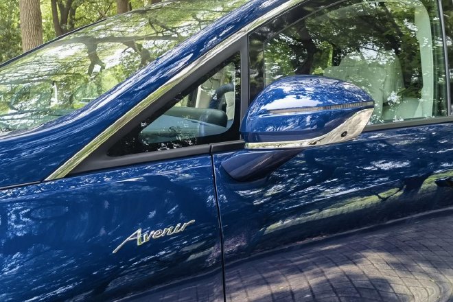 一次自我超越 试驾上汽通用别克全新GL8陆尊PHEV