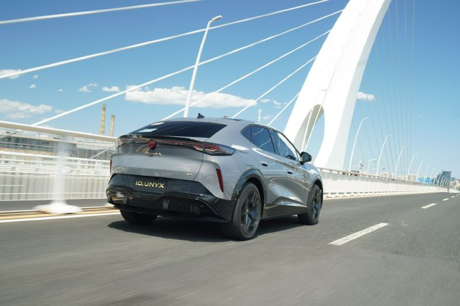 大众最帅电动车 试驾ID.UNYX与众