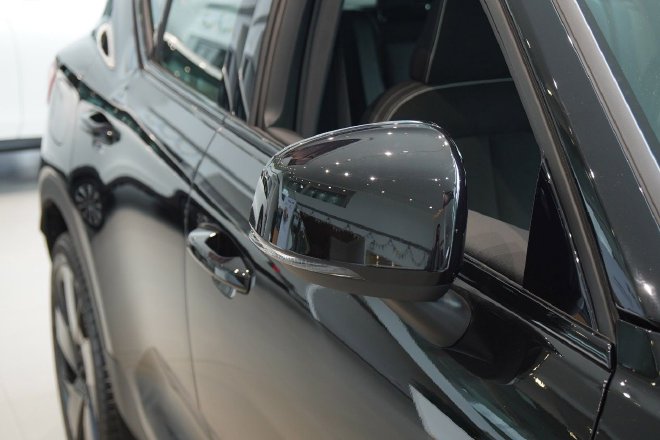 外观炫酷 配置丰富 沃尔沃XC40极夜黑版到店实拍