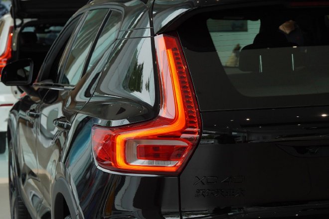 外观炫酷 配置丰富 沃尔沃XC40极夜黑版到店实拍