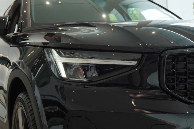 外观炫酷 配置丰富 沃尔沃XC40极夜黑版到店实拍