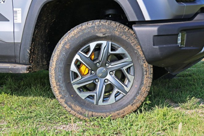 试驾全新BJ40环塔冠军版 越野素车新标杆