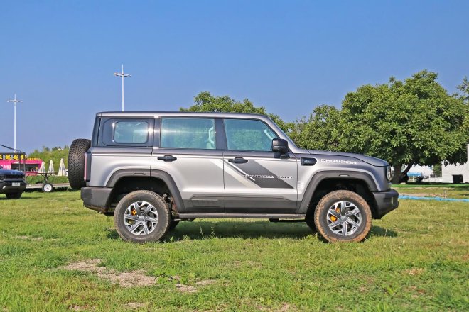 试驾全新BJ40环塔冠军版 越野素车新标杆