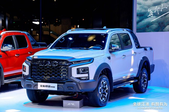 2024成都车展：江淮全新悍途乘用版正式上市，15.48万元起售