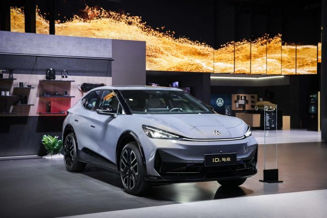 2024成都车展：大众首款电动轿跑ID.与众亮相