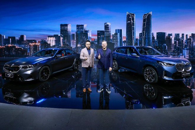 全新BMW M5策马领衔，宝马集团13款新车闪耀成都车展