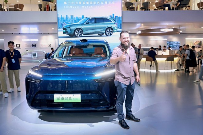 2024成都车展：魏牌全新蓝山亮相