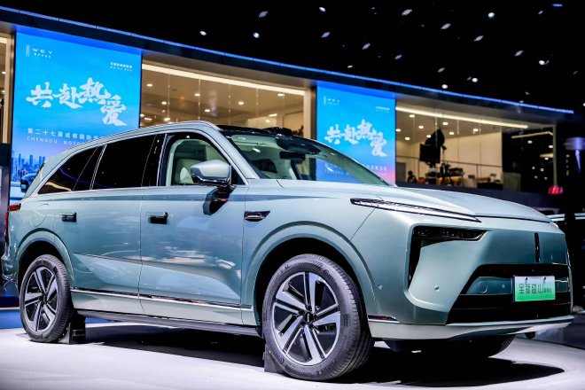 2024成都车展：魏牌全新蓝山亮相