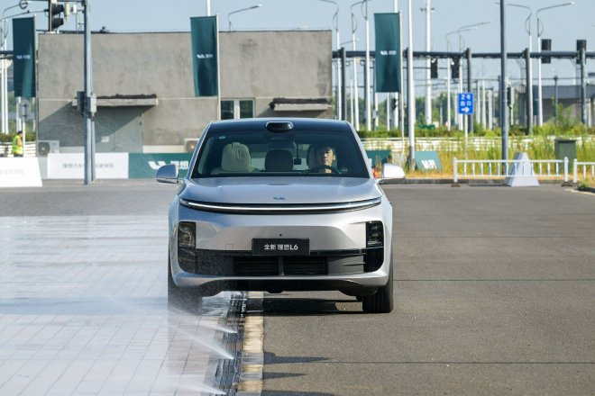 第一次想说“卷得好” 理想汽车安全驾驶学院科目体验