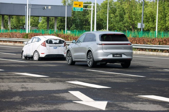 第一次想说“卷得好” 理想汽车安全驾驶学院科目体验