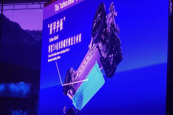 奔驰G级越野车家族双车上市 纯电G级开启预售