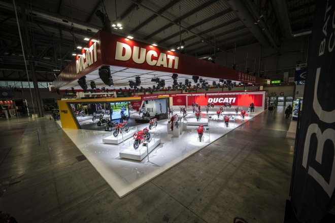 杜卡迪在2024 EICMA展示全新车型