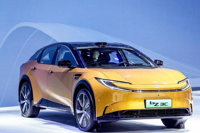 2024广州车展：一汽丰田携明星车型与全新电动车bZ3C亮相