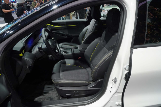 2024广州车展：江铃福特领裕PHEV/领睿PHEV上市/蒙迪欧运动版亮相