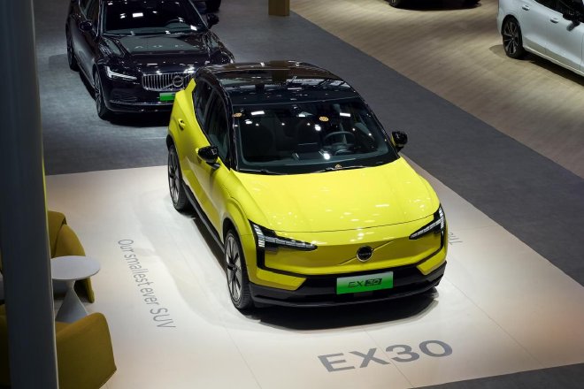 2024广州车展：沃尔沃XC60 B5智远极夜黑版正式上市