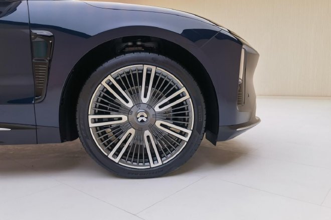 技术豪华新旗舰 静态体验蔚来ET9