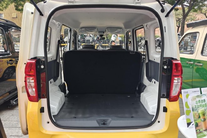 售4.78-5.08万 五菱之光EV正式上市