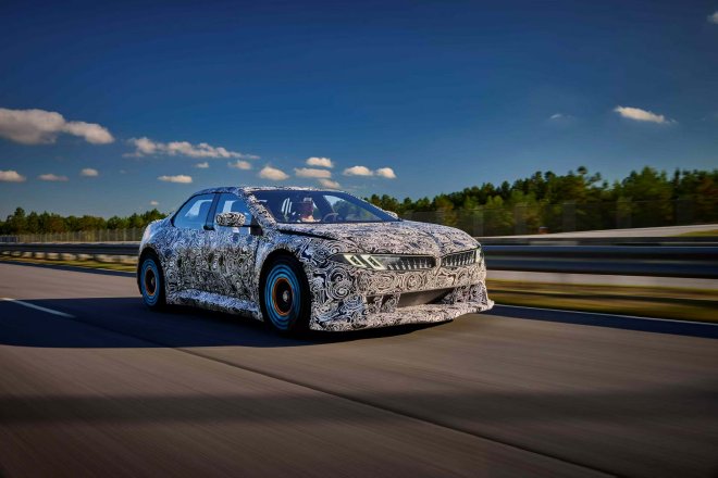 重磅！宝马发布行业唯一“驾控超级大脑”