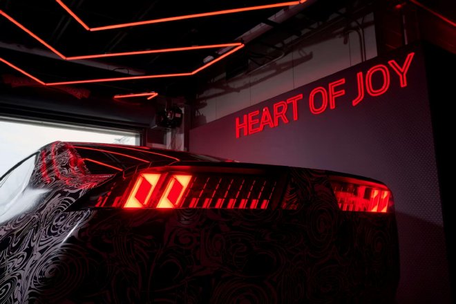 重磅！宝马发布行业唯一“驾控超级大脑”