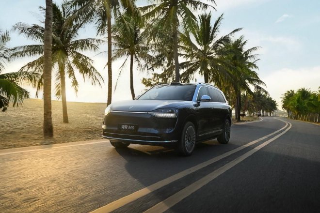 问界M9获中保研C-IASI超安全评级车型，树立新豪华安全标杆