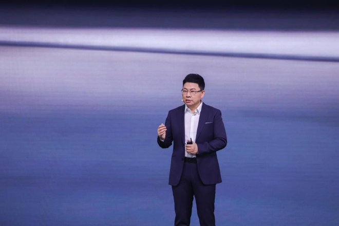 多款重磅新品发布 鸿蒙智行新品发布会举办