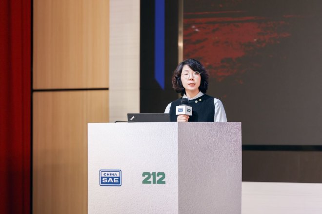 212越野车携手中国汽车工程学会启动2025硬派越野巡回课