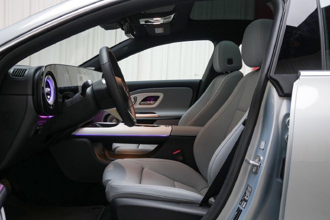 2025上海车展：全新纯电长轴距CLA静态解析