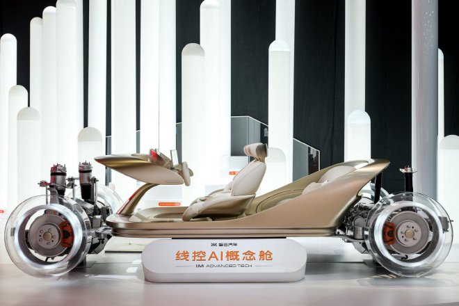 2025上海车展智己线控数字底盘技术发布会