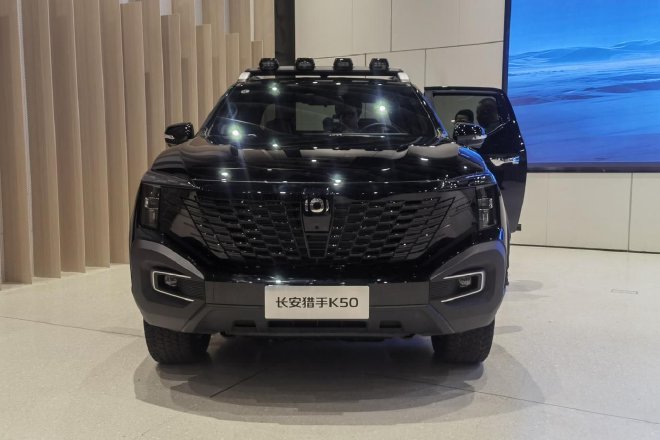 2025上海车展：拓展皮卡新生态 静态体验长安猎手K50