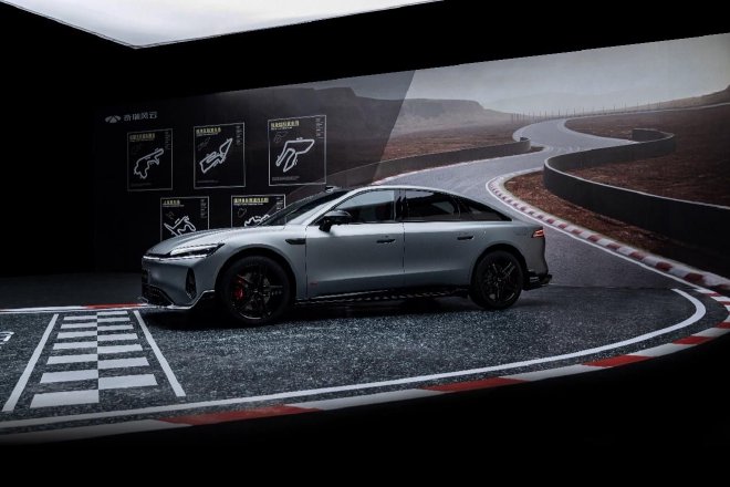 奇瑞携风云A9全明星阵容亮相上海车展，尽展中国C级旗舰风范