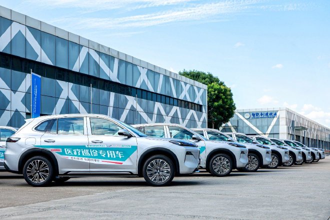 新能源力量出征“百人援疆”，吉利银河助力医疗援助公益行