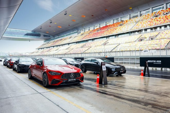 史上最快AMG赛道首秀 体验梅赛德斯-AMG驾驶学院