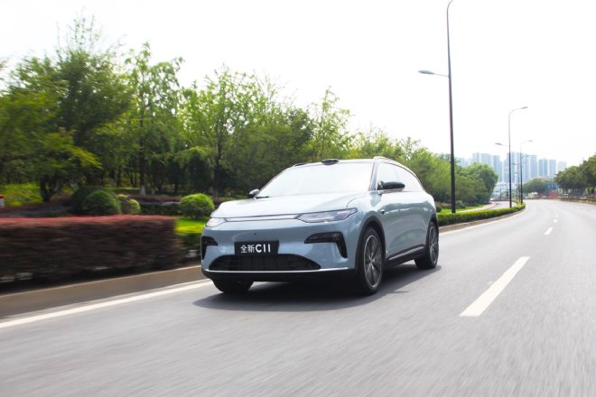 经典车型再升级 抢先试驾零跑全新C11增程版